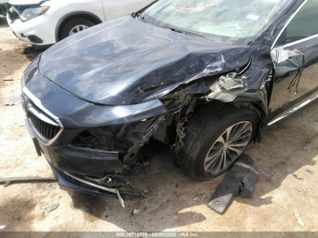 1G4ZP5SS8HU182366 Buick Lacrosse Essence