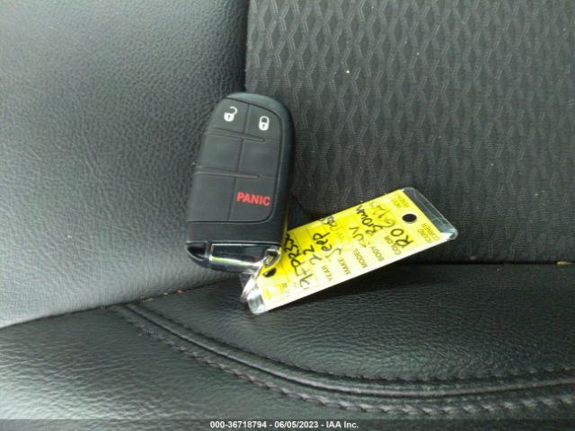 3C4NJCBB7NT236920 Jeep Compass Altitude