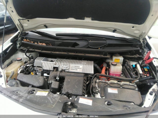Toyota Prius V Two/five/three/four 2017 JTDZN3EU6HJ056519 Image 11