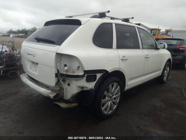 2005 PORSCHE CAYENNE S VIN: WP1AB29P75LA62672