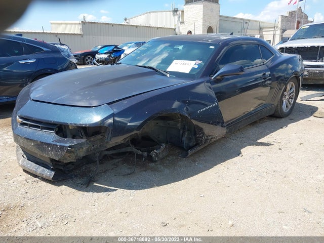 Chevrolet CAMARO LS 2014 2G1FA1E39E9260743 Image 2