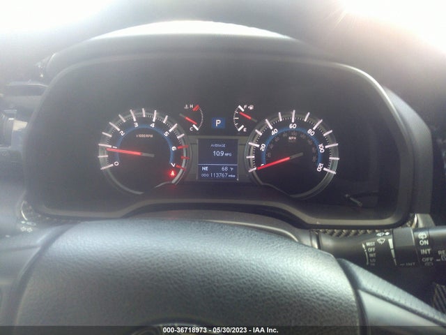 Toyota 4RUNNER SR5 2018 JTEBU5JR2J5529246 Image 8