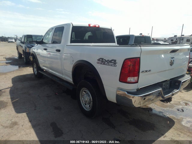 36719143 :رقم المزاد ، 3C6UR5CJ8JG155960 vin ، 2018 Ram 2500 Tradesman مزاد بيع