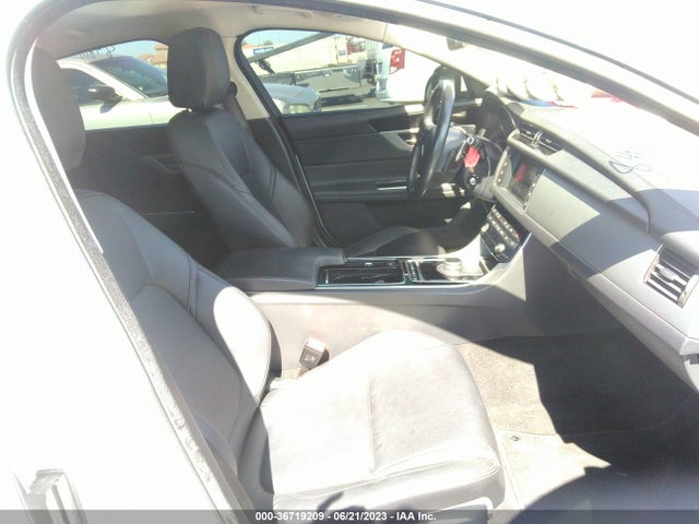 Jaguar Xf 20d Premium 2017 SAJBD4BN5HCY36508 Image 11