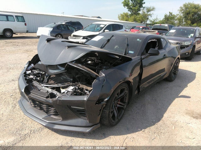 Chevrolet Camaro 1ss 2017 1G1FE1R74H0205245 Image 2