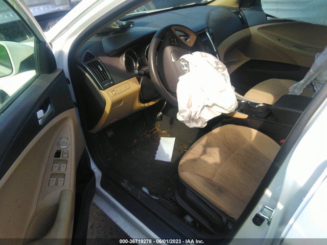 2013 HYUNDAI SONATA GLS VIN: 5NPEB4AC3DH709692