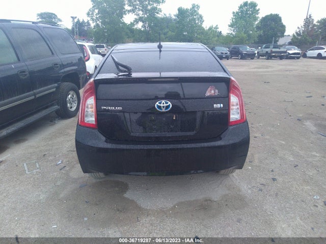 Toyota Prius Three 2014 JTDKN3DU4E1781289 Image 33