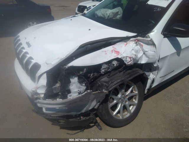 1C4PJLAB0GW265506 Jeep Cherokee Sport