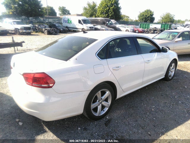 1VWAT7A39FC079217 Volkswagen Passat 1.8t Limited Edition