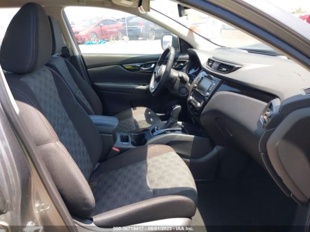 JN1BJ1BV5MW319484 Nissan Rogue Sport Sv