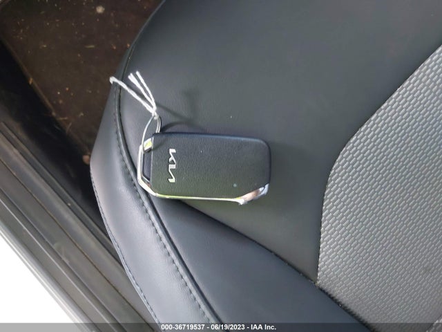 KIA Niro Ex Touring 2023 KNDCR3LE5P5053849 Image 3