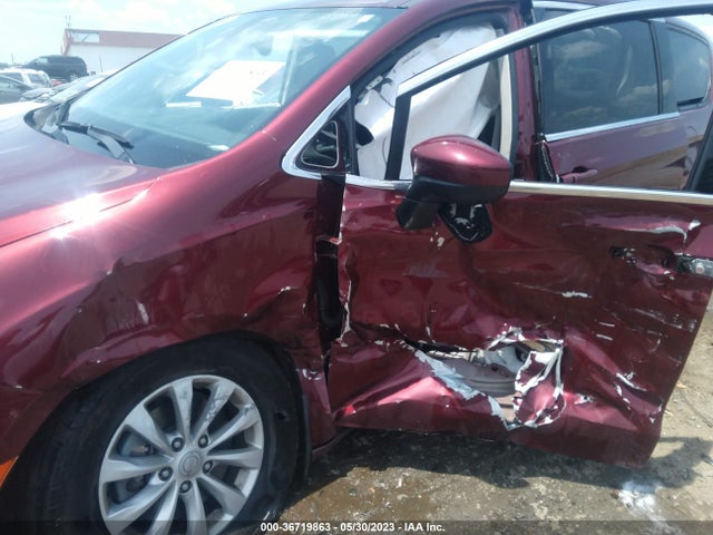 2C4RC1DG5HR723274 Chrysler Pacifica Touring