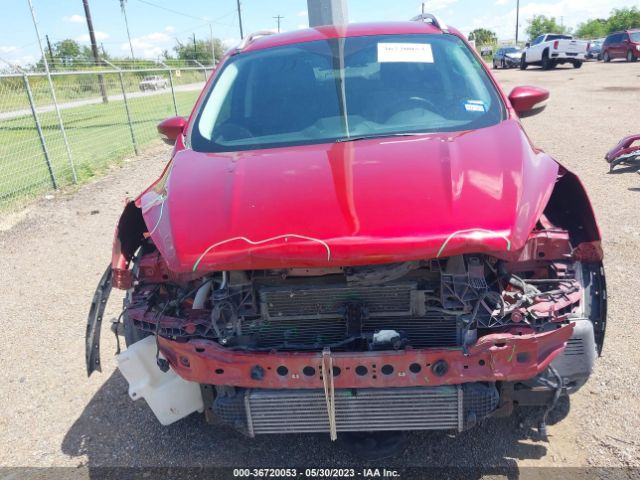 1FMCU0J95HUB88707 Ford Escape Titanium
