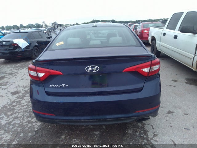 2015 HYUNDAI SONATA 2.4L SE VIN: 5NPE24AF1FH108312