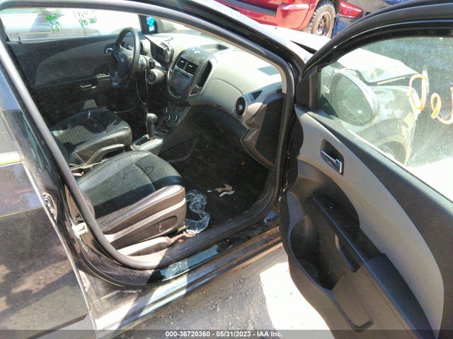 Chevrolet SONIC LTZ 2016 1G1JE6SB0G4161628 Image 6