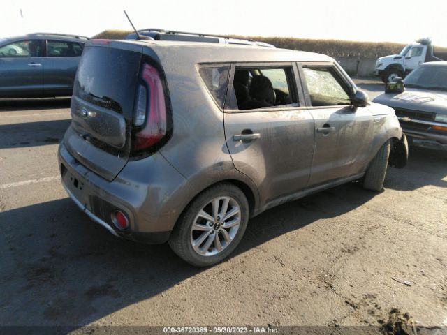 KNDJP3A5XH7449815 KIA SOUL +
