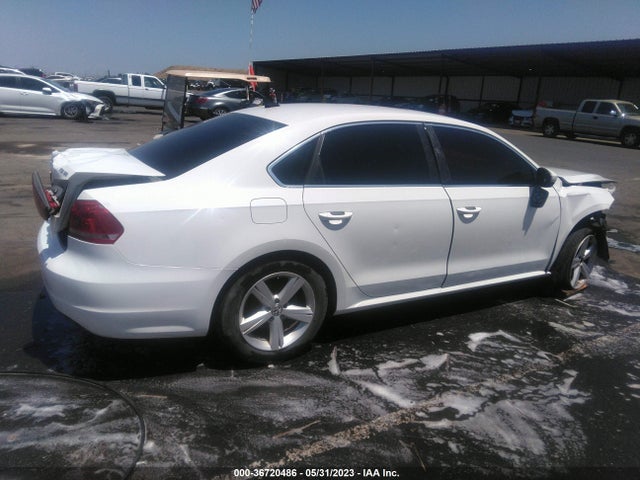 1VWBT7A36EC030690 Volkswagen PASSAT SE