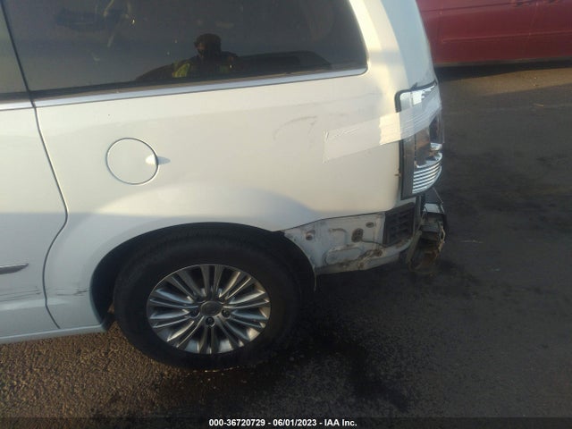 2C4RC1CG6FR639057 Chrysler Town & Country Touring-l