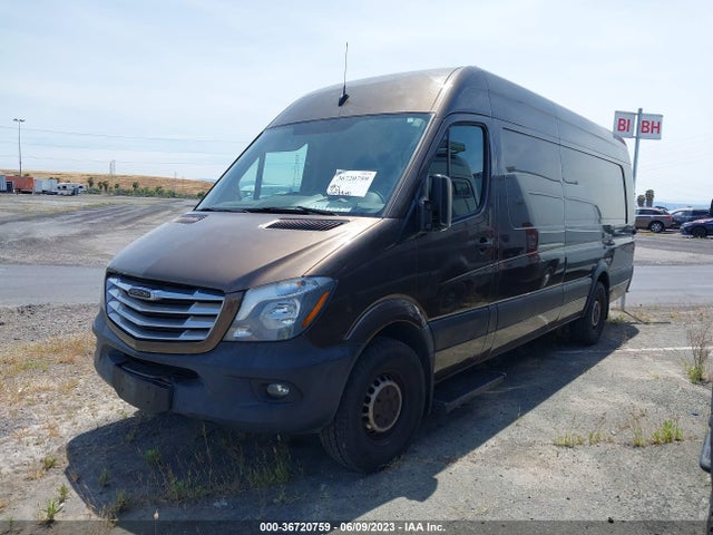 Freightliner Sprinter Vans 2016 WDYPE8CD5GP200407 Image 2