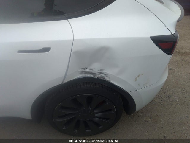 5YJYGDEF1LF009928 Tesla Model Y Long Range/performance