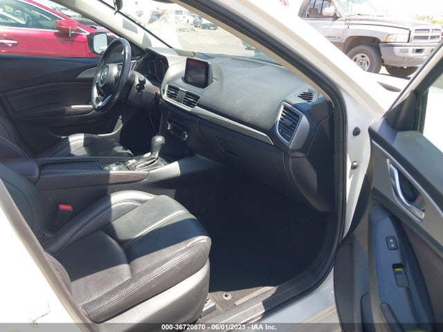 Mazda Mazda3 4-door Touring 2017 3MZBN1V79HM126336 Image 5