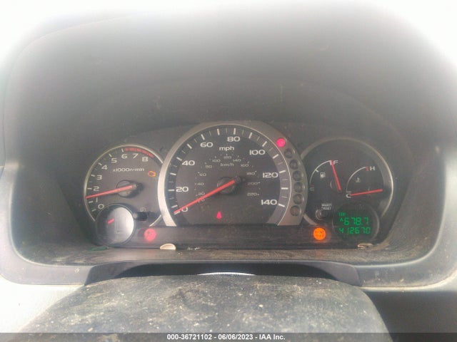 2004 HONDA PILOT EX VIN: 2HKYF18774H525543