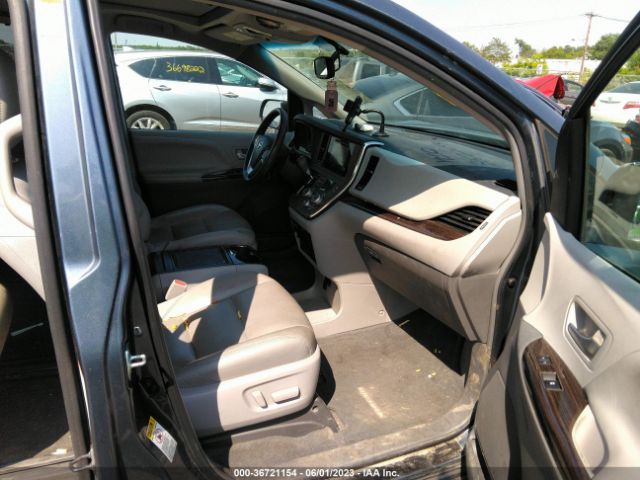 5TDYK3DC6FS552790 Toyota Sienna Xle Premium 8 Passenger