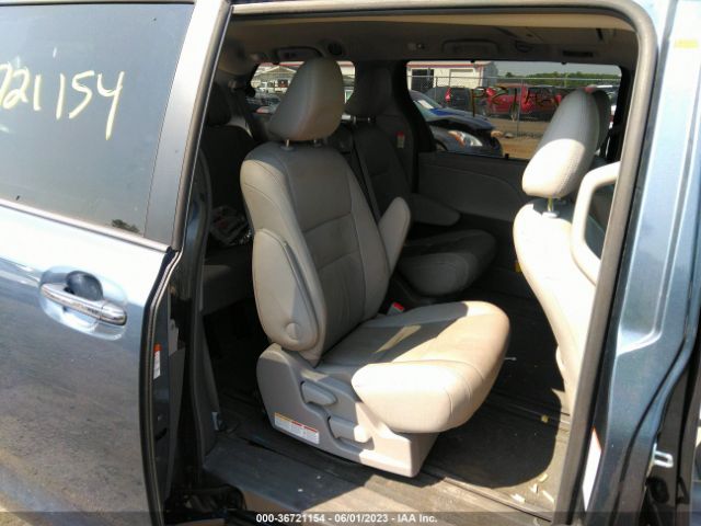 5TDYK3DC6FS552790 Toyota Sienna Xle Premium 8 Passenger