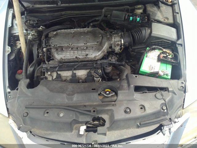 2005 ACURA RL VIN: JH4KB16585C018603