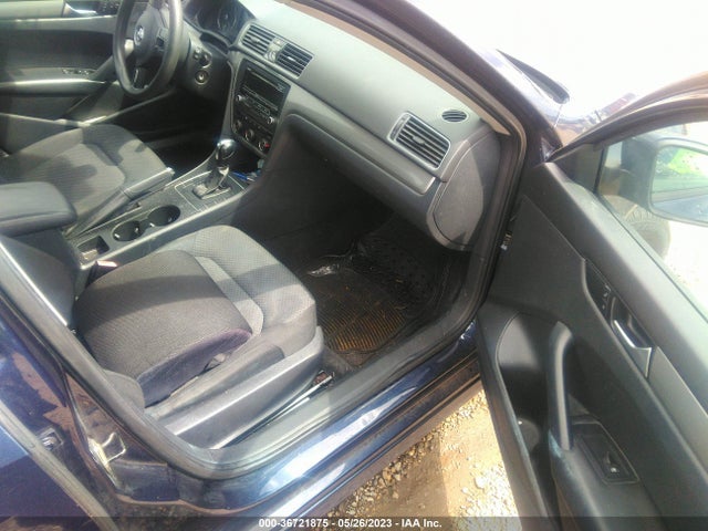 2014 VOLKSWAGEN PASSAT S VIN: 1VWAP7A31EC011285