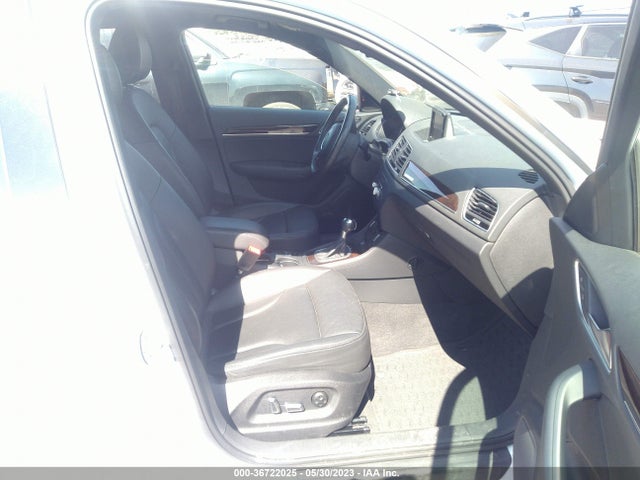 WA1EFCFS7GR010961 Audi Q3 Premium Plus