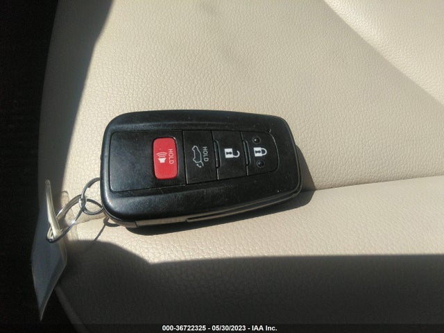 Toyota Highlander Xle 2021 5TDHZRBH7MS540626 Image 3
