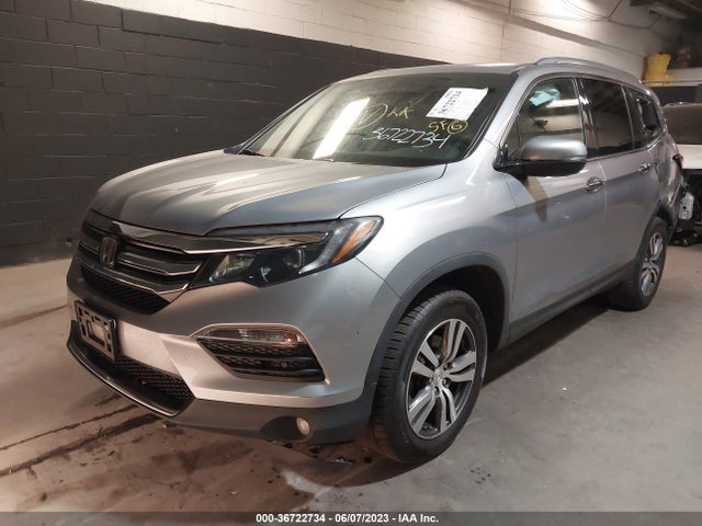 Honda Pilot Touring 2017 5FNYF6H90HB041345 Image 2