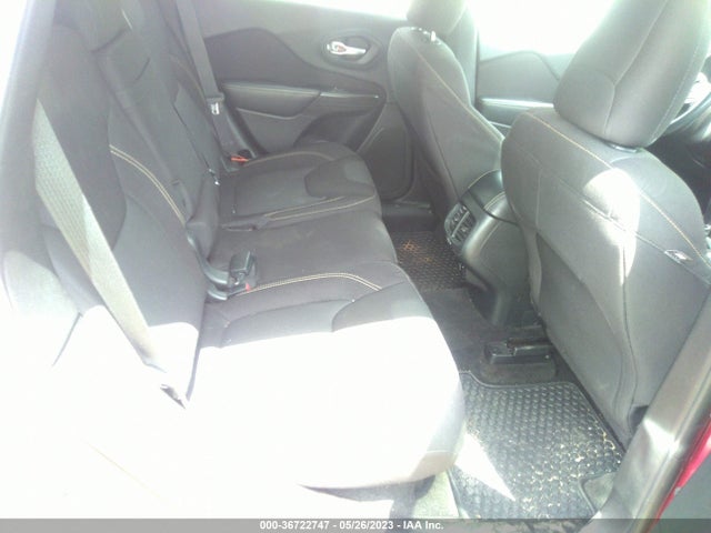 1C4PJLCS4GW138397 Jeep Cherokee Latitude