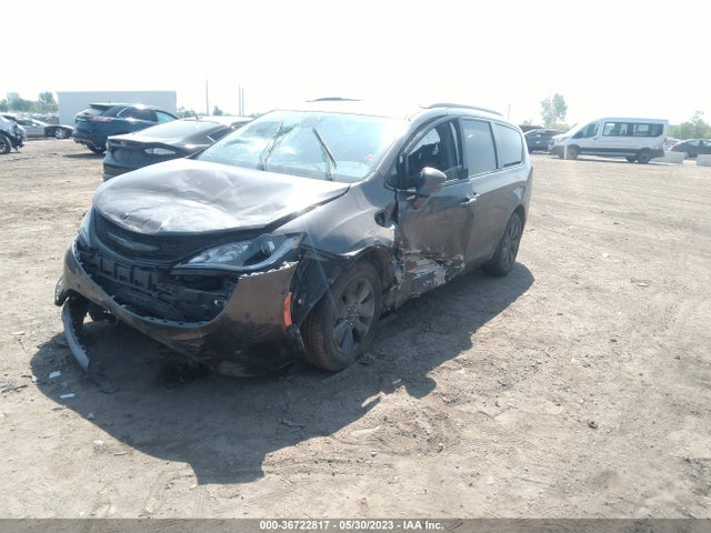 2020 Chrysler Pacifica Hybrid, VIN: 2C4RC1N70LR244395