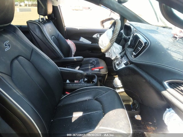 2020 Chrysler Pacifica Hybrid, VIN: 2C4RC1N70LR244395