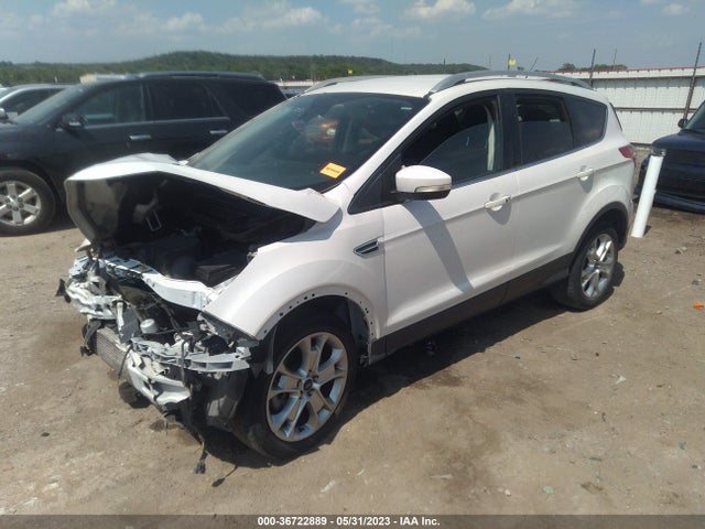 Ford Escape Titanium 2016 1FMCU0J99GUC78747 Image 2