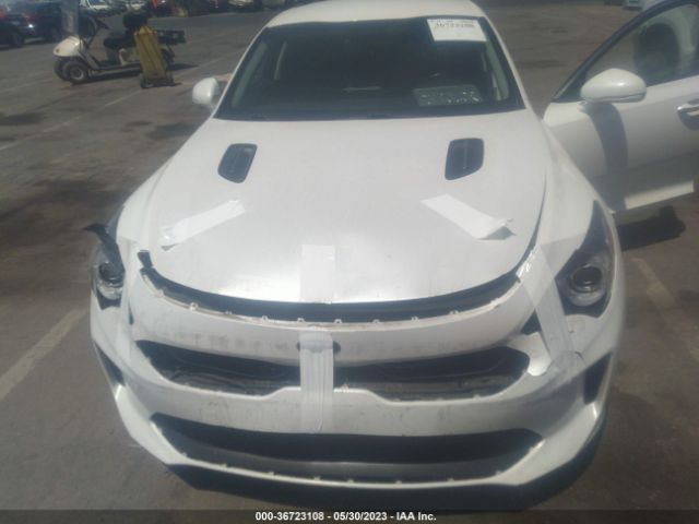KNAE15LA8K6044197 KIA Stinger Base