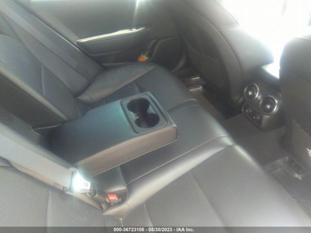 KNAE15LA8K6044197 KIA Stinger Base
