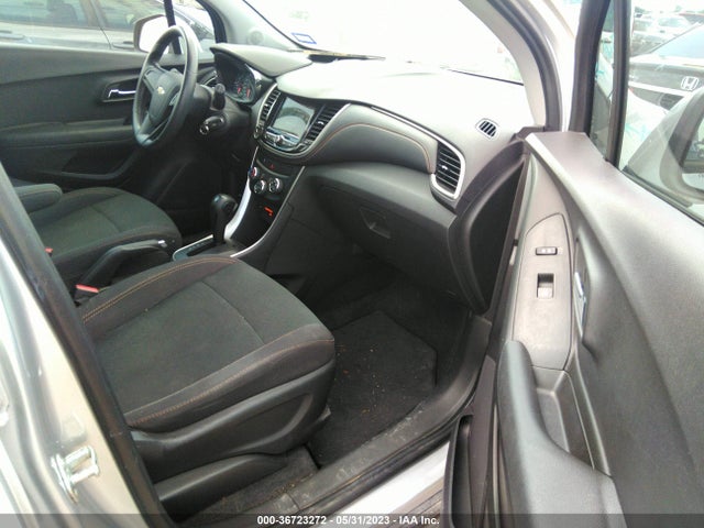 Chevrolet TRAX LS 2019 3GNCJKSB5KL139266 Image 5