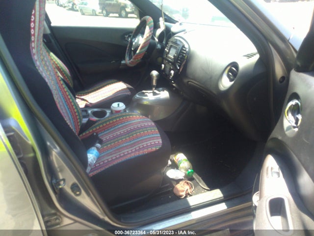 2011 NISSAN JUKE SV VIN: JN8AF5MR5BT020565