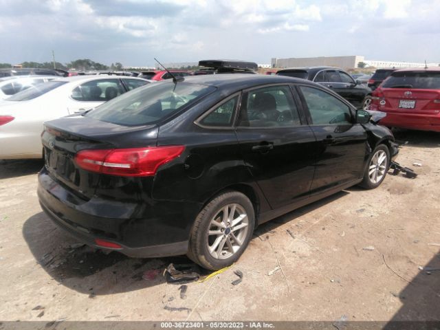 Ford FOCUS SE 2017 1FADP3F23HL215931 Image 4