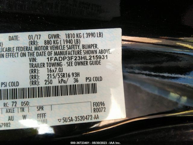 Ford FOCUS SE 2017 1FADP3F23HL215931 Image 8