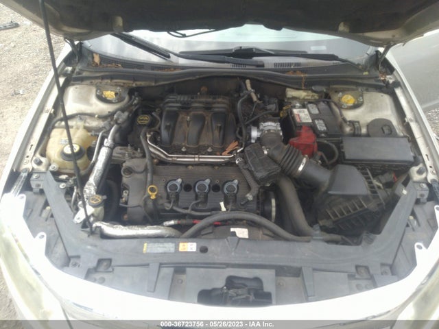 2010 FORD FUSION SE VIN: 3FAHP0HG7AR120465