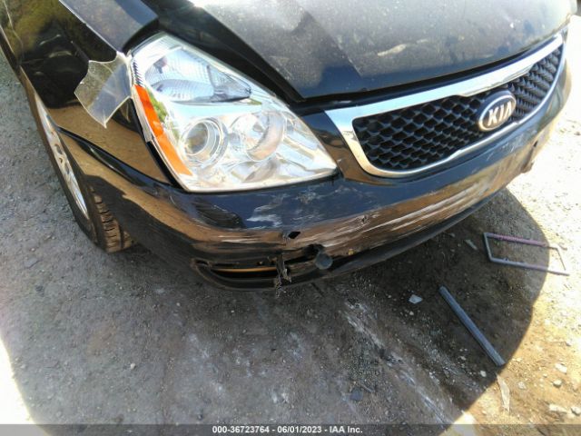 KNDMG4C73E6538192 KIA SEDONA LX