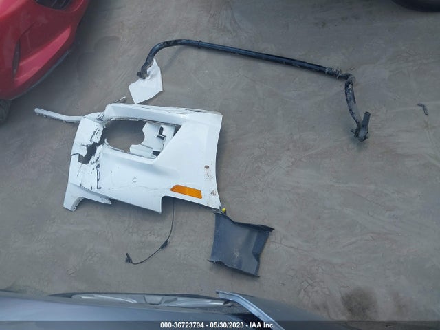 WAUENAF41JA081686 Audi A4 Premium Plus