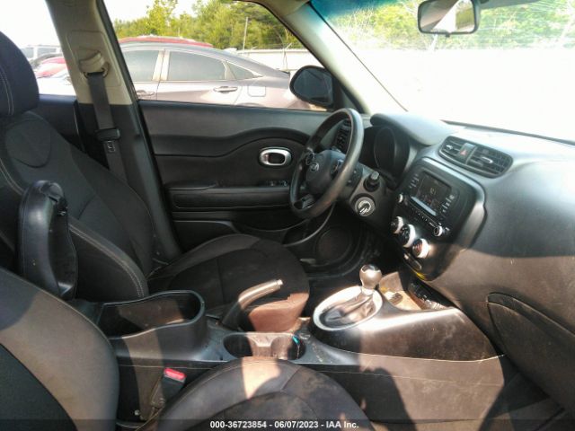 KNDJN2A22H7422243 KIA Soul Base