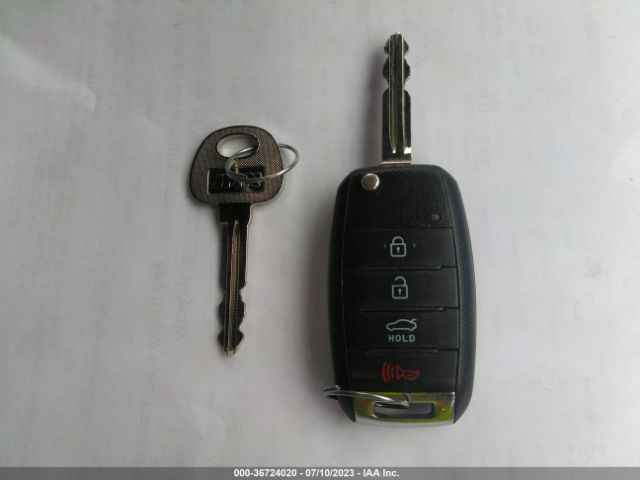 KNAFX4A67G5508833 KIA FORTE LX