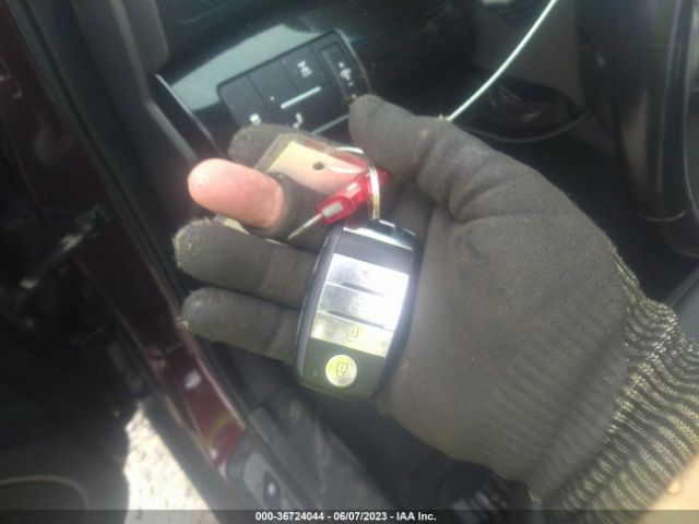 5XYKUDA71EG548963 KIA SORENTO EX
