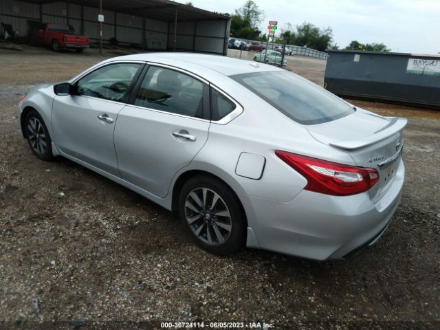 1N4AL3AP1HC266426 Nissan Altima 2.5 Sv